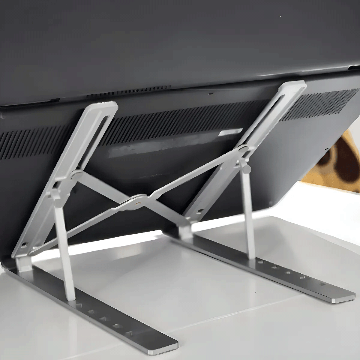 Soporte Plegable de Aluminio para Notebook Kolke KVS-766 - Image 3